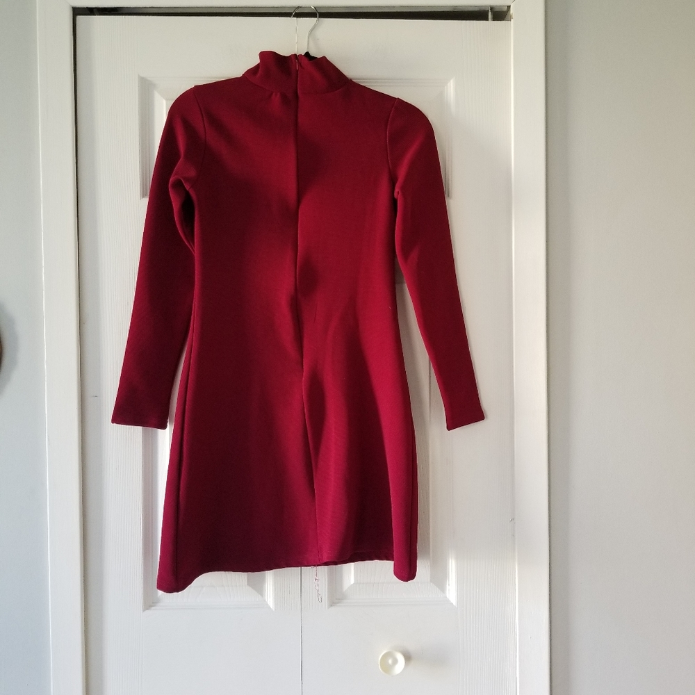 💃 DEEP RED DRESS - Picture 2 of 11